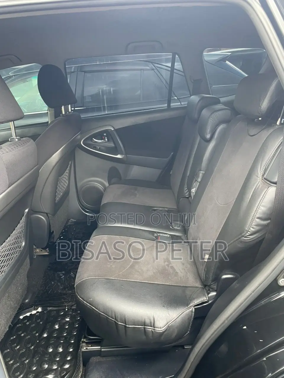 Toyota Vanguard 2011 Black