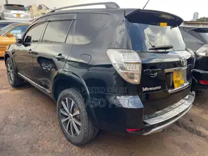 Toyota Vanguard 2011 Black
