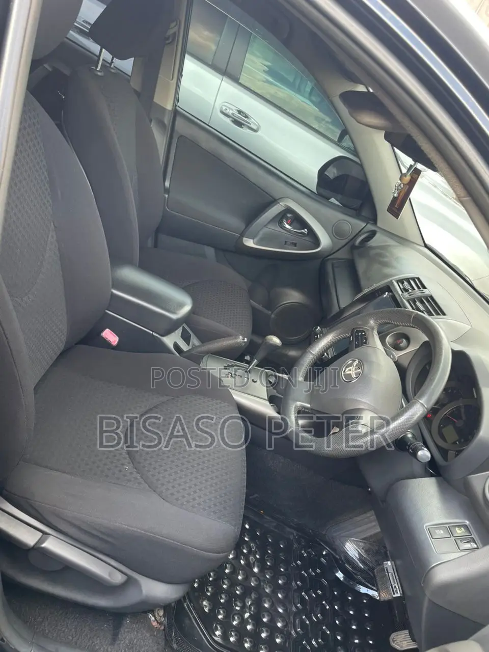 Toyota Vanguard 2011 Black