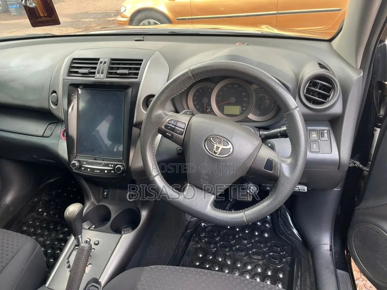 Toyota Vanguard 2011 Black