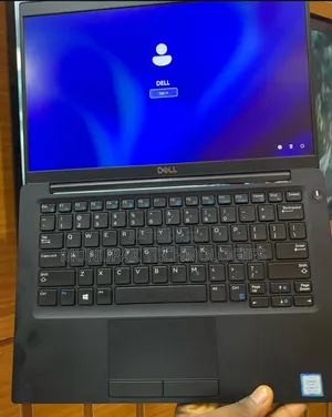 Laptop Dell Latitude 7390 8GB Intel Core i5 SSD 256GB