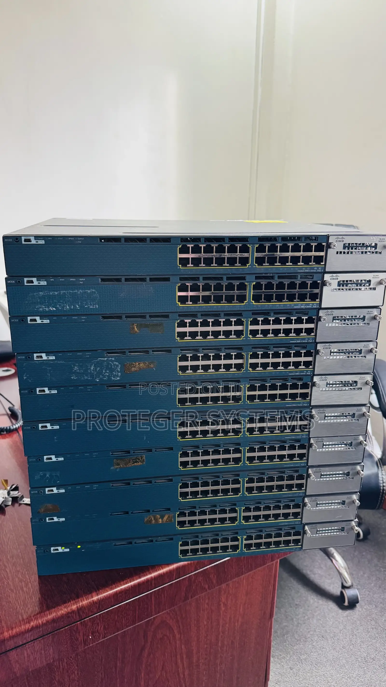 Cisco C3560-X 24 Port Poe+ Gigabit Network Switch