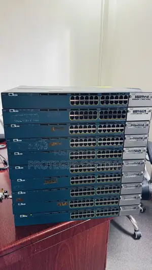 Cisco C3560-X 24 Port Poe+ Gigabit Network Switch
