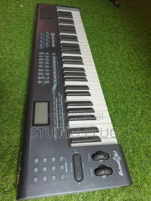M Audio Axiom 61keys