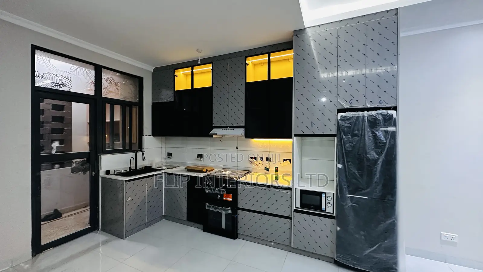 Modern Kitchen Design Installation