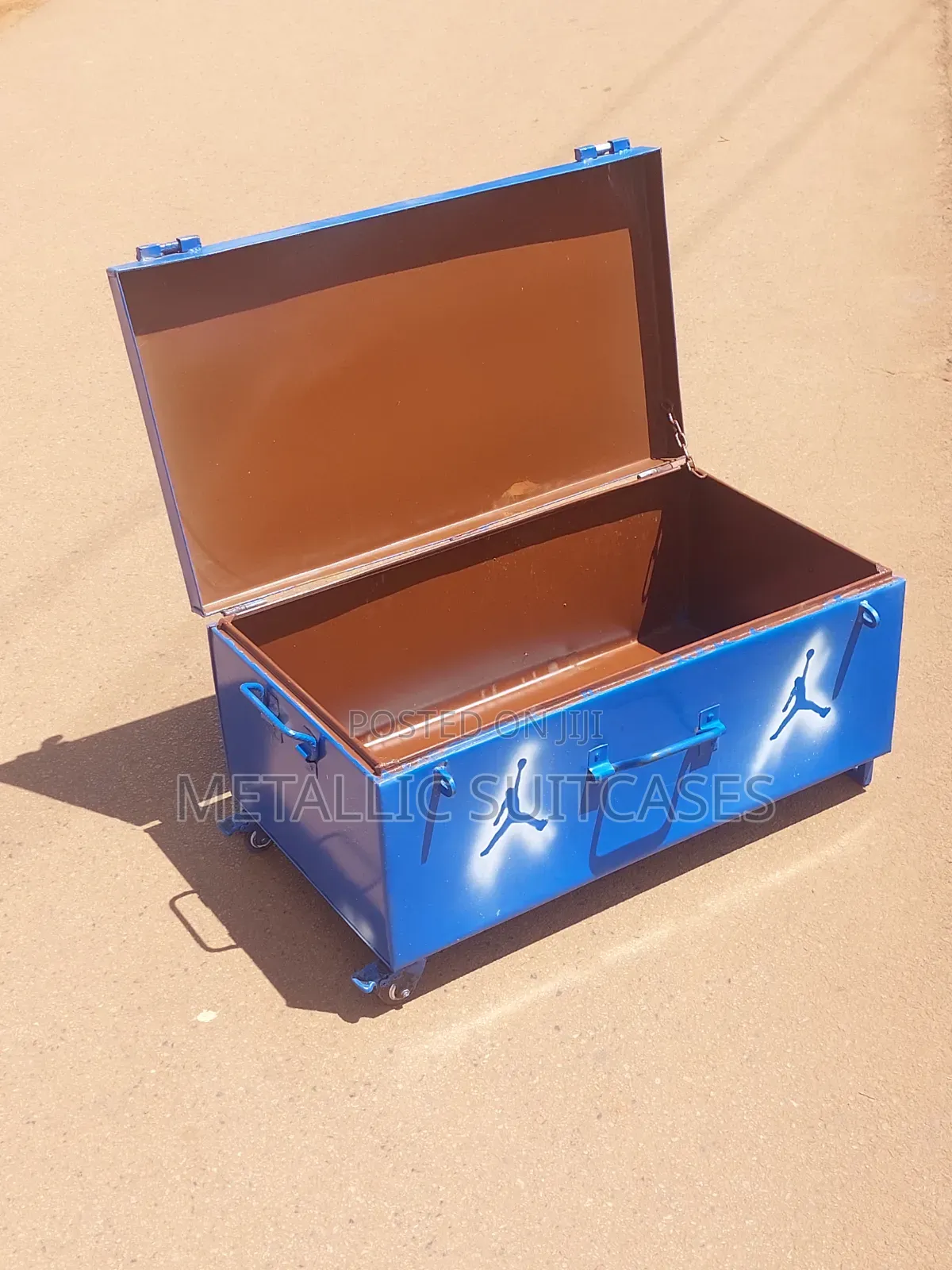 Blue Medium Metallic Suitcase With Wheels