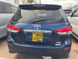 Toyota Wish 2010 Blue