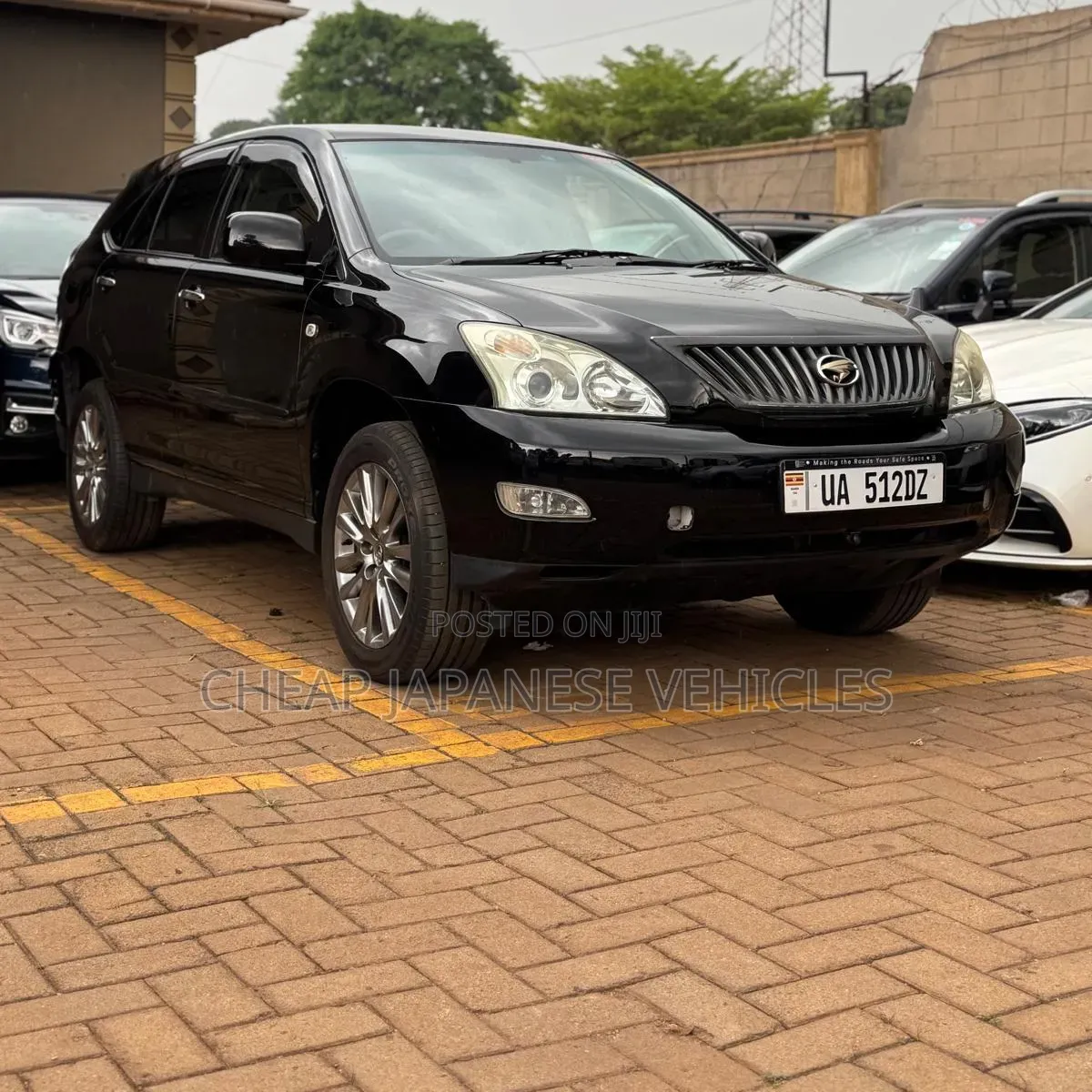 Toyota Harrier 2.4 2013 Black