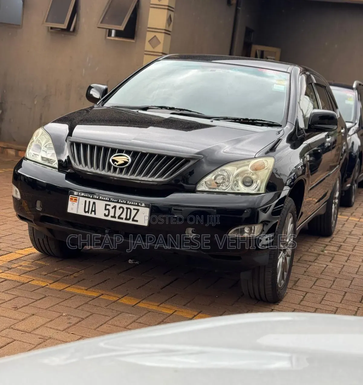 Toyota Harrier 2.4 2013 Black