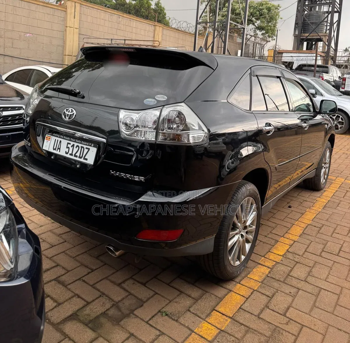 Toyota Harrier 2.4 2013 Black