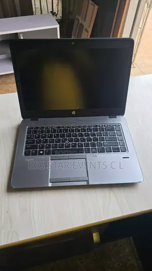 Laptop HP ProBook 470 8GB Intel Core i5 SSD 256GB