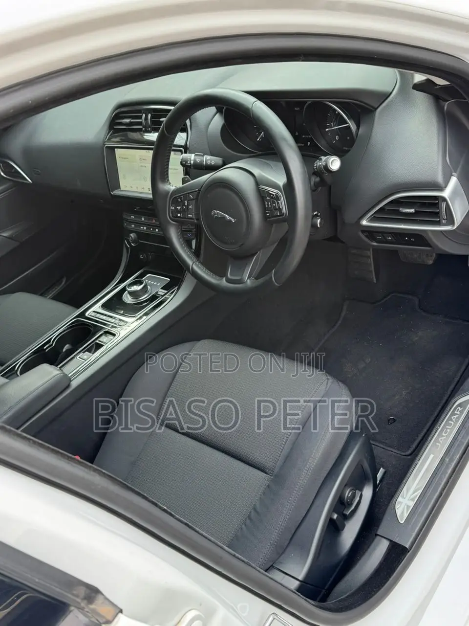 Jaguar XE 2017 White
