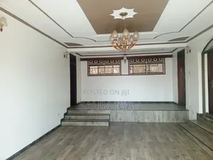 4bdrm Maisonette in Lolo Property, Central Division for rent