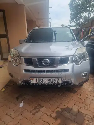 Nissan X-Trail 2.0 Petrol XE 2012 Silver