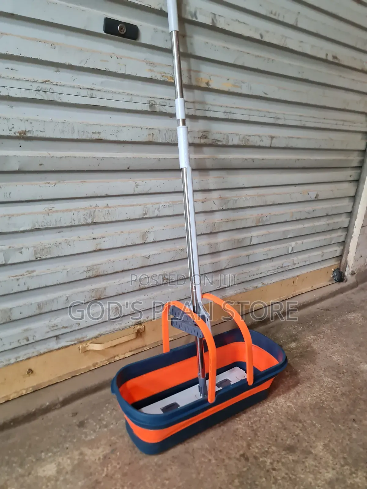 Rectangular Mopping Buckets Mopping Buckets With the Mop