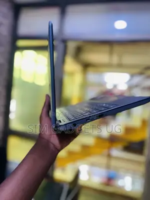 Laptop Dell Latitude 3120 4GB Intel Celeron SSD 128GB