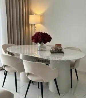 Simple Luxurious Dining