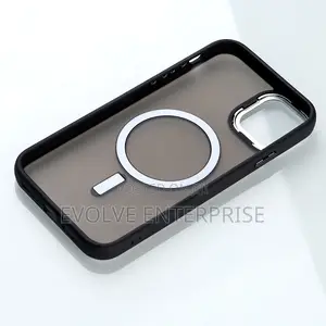 Matte Silicone Case With Magsafe Support for iPhone 15 Plus