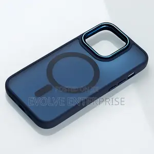 Matte Silicone Case With Magsafe Support for iPhone 15 Pro Max