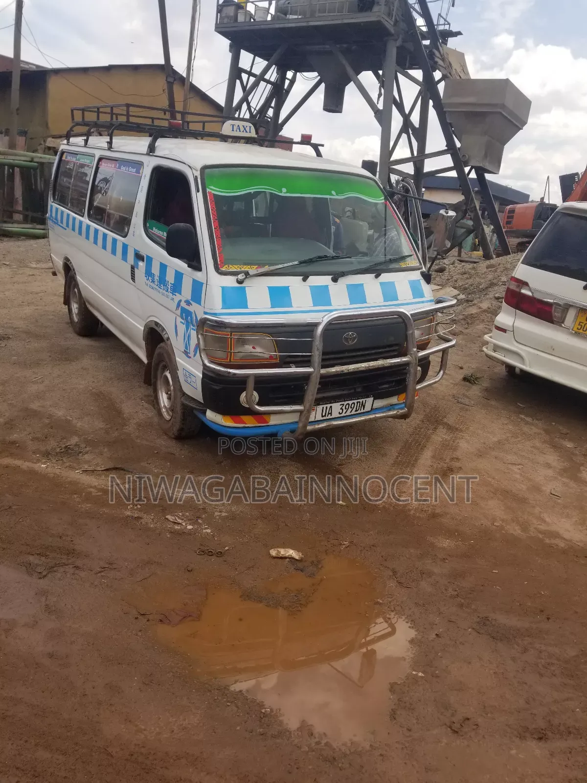 Toyota HiAce 1998 White