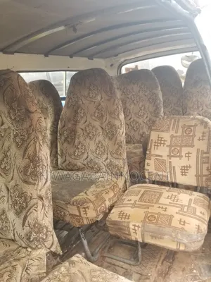 Toyota HiAce 1998 White