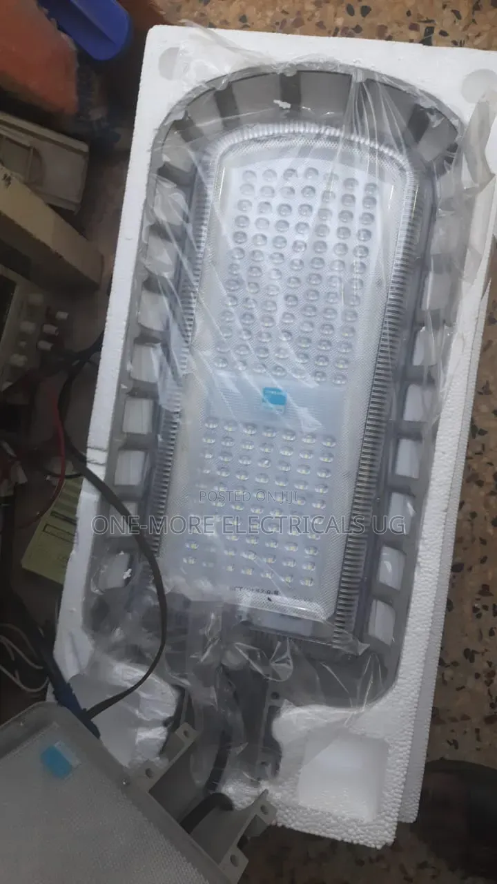 Blue Carbon Street Light