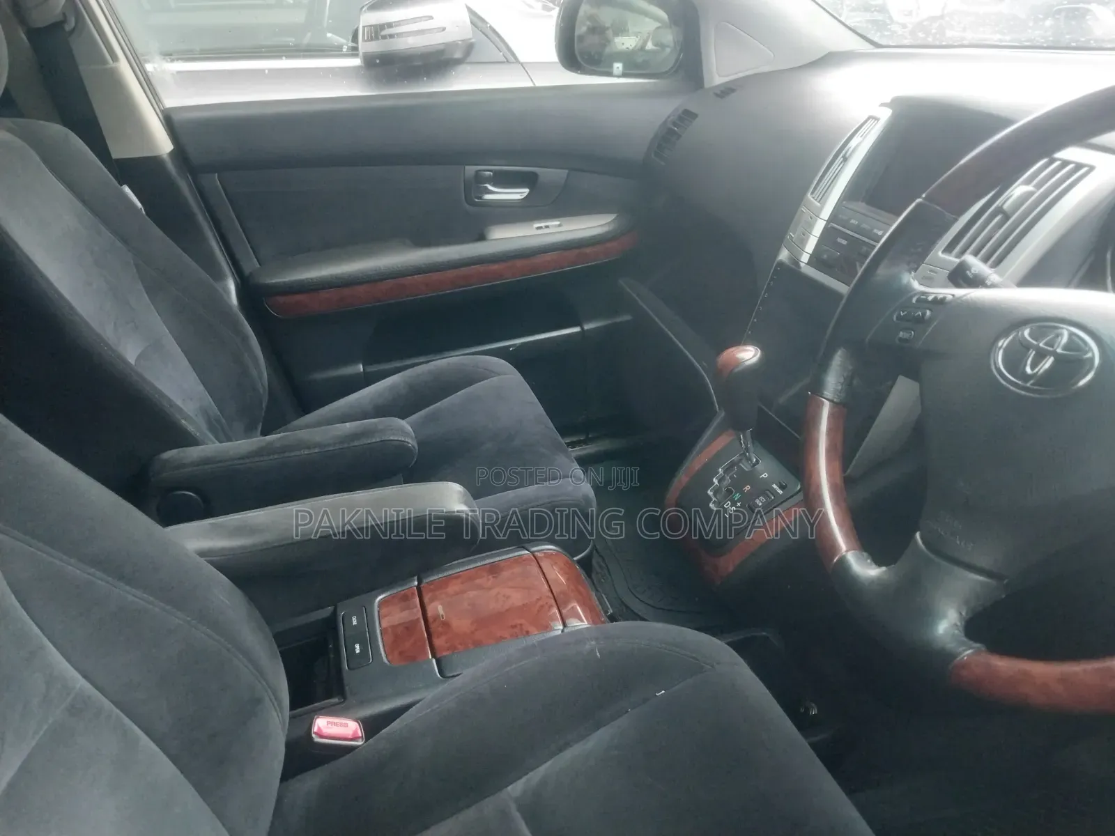 Toyota Harrier 2012 Gold