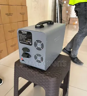 Vestwoods 1000w Portable Power Station by Haier Energy.