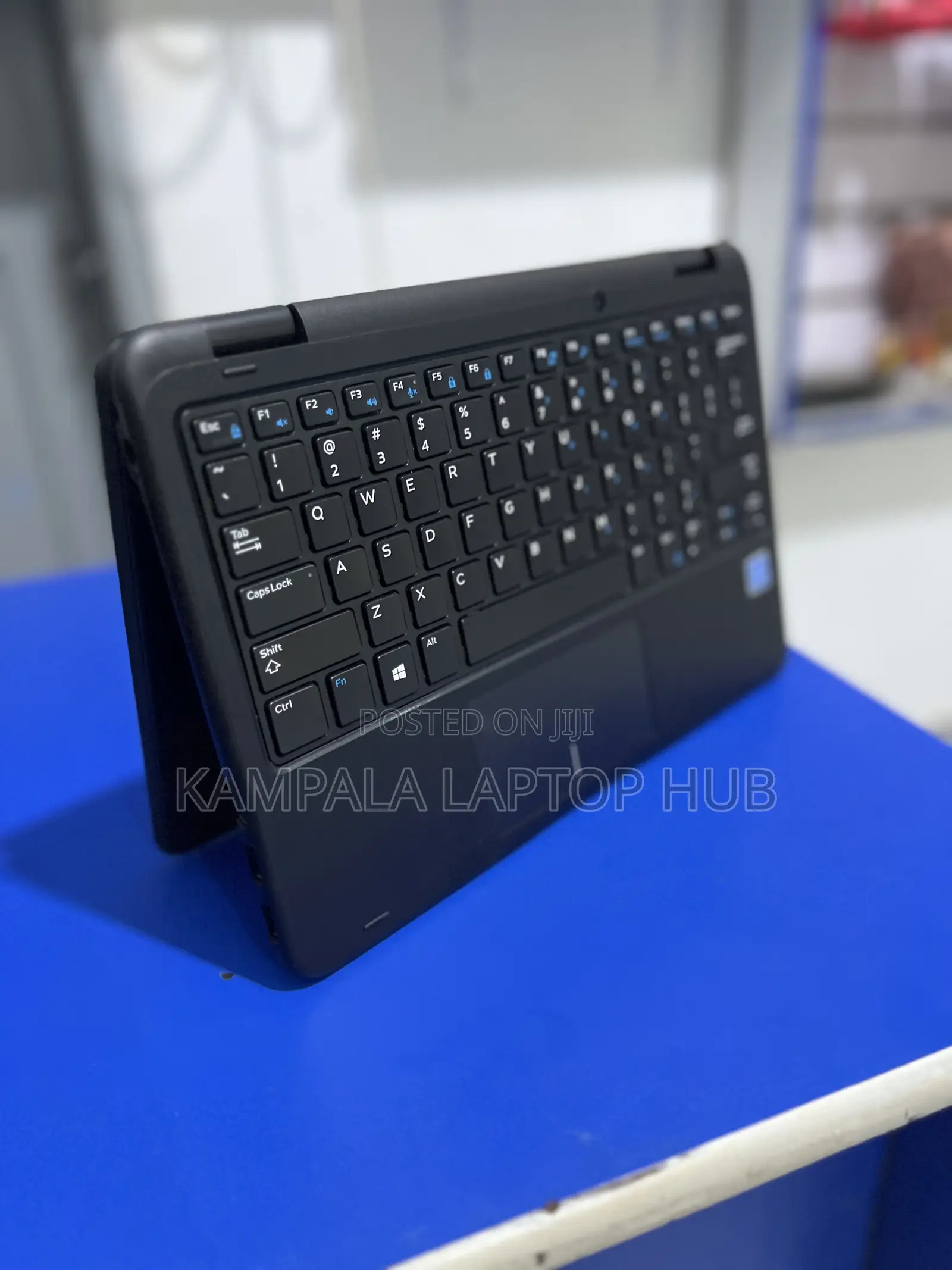 Laptop Dell Latitude 3189 8GB Intel Celeron SSD 128GB