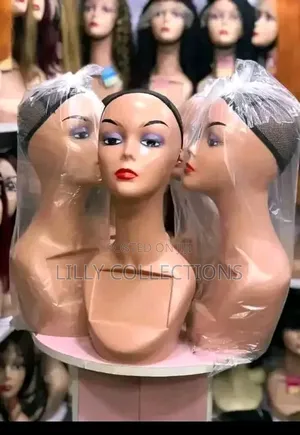 Hat and Wigs Dummy