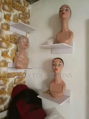 Hat and Wigs Dummy