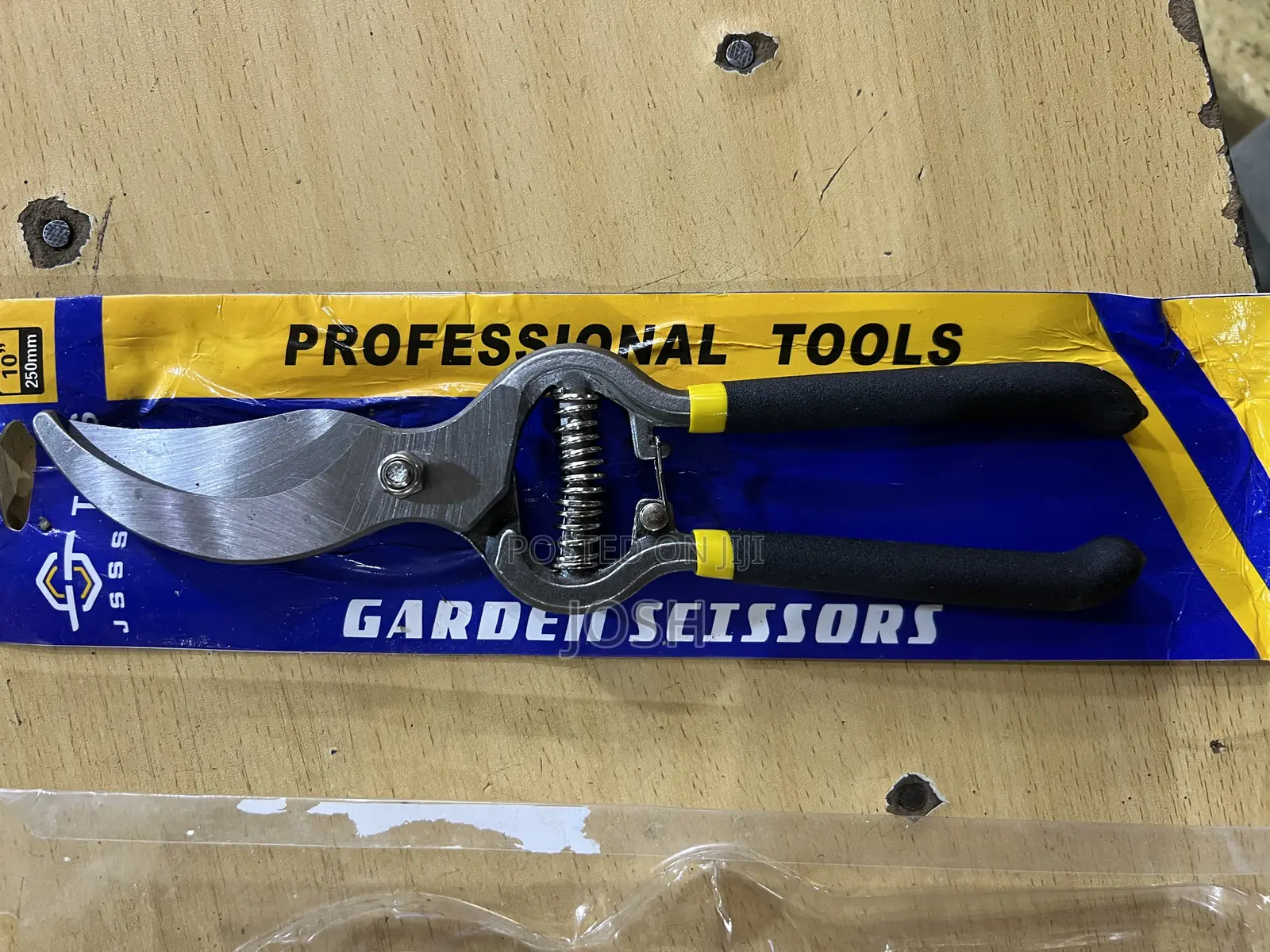 Secateur/ Pruning Scissors