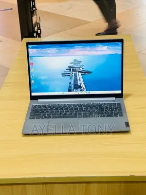 New Laptop Lenovo ThinkBook 15 8GB Intel Core i5 SSD 256GB