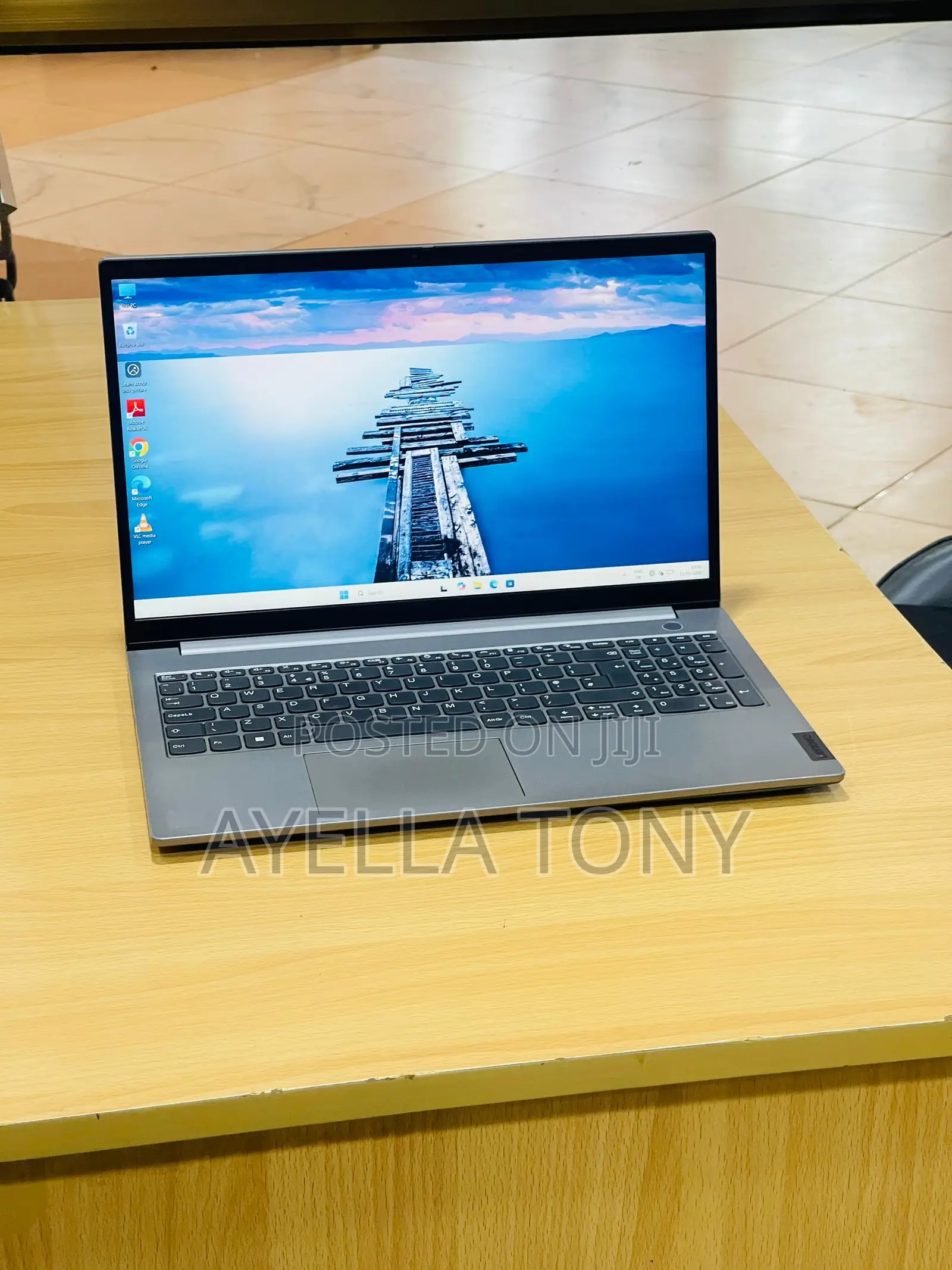 New Laptop Lenovo ThinkBook 15 8GB Intel Core i5 SSD 256GB