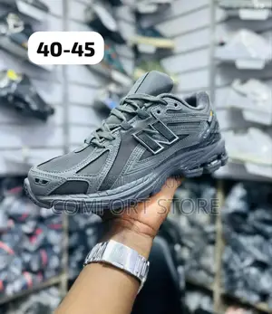 Mesh Anti Slip Hiking Sneakers in New Balance