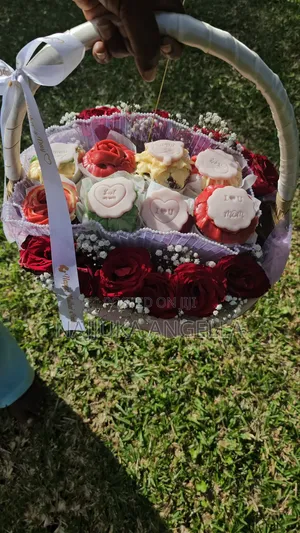 Fiveblooms Cakes and Roses. Where Petals Meet Pastries