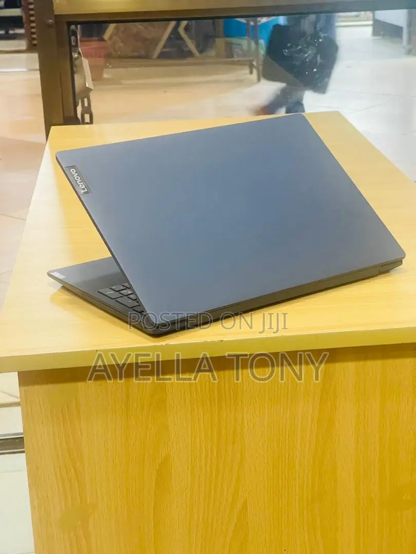 New Laptop Lenovo IdeaPad 1 8GB AMD Ryzen 5 SSD 256GB