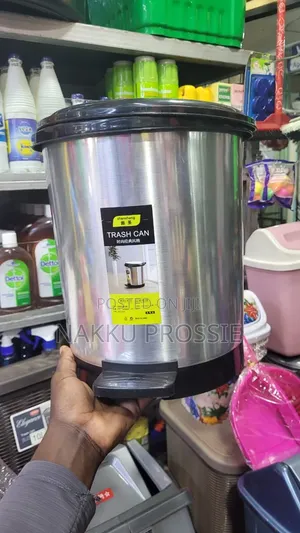 Operated Trash Can