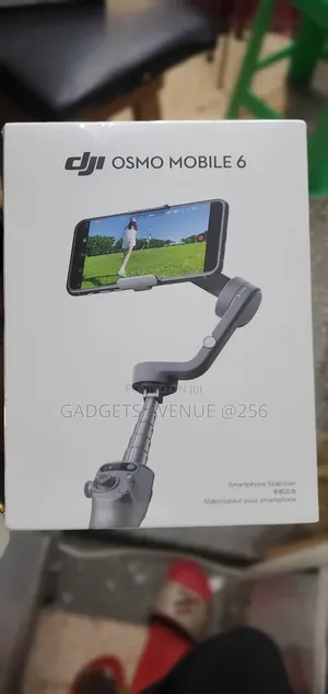 Dji Osmo Mobile 6 Smartphone Stabilizer in Slate Gray.