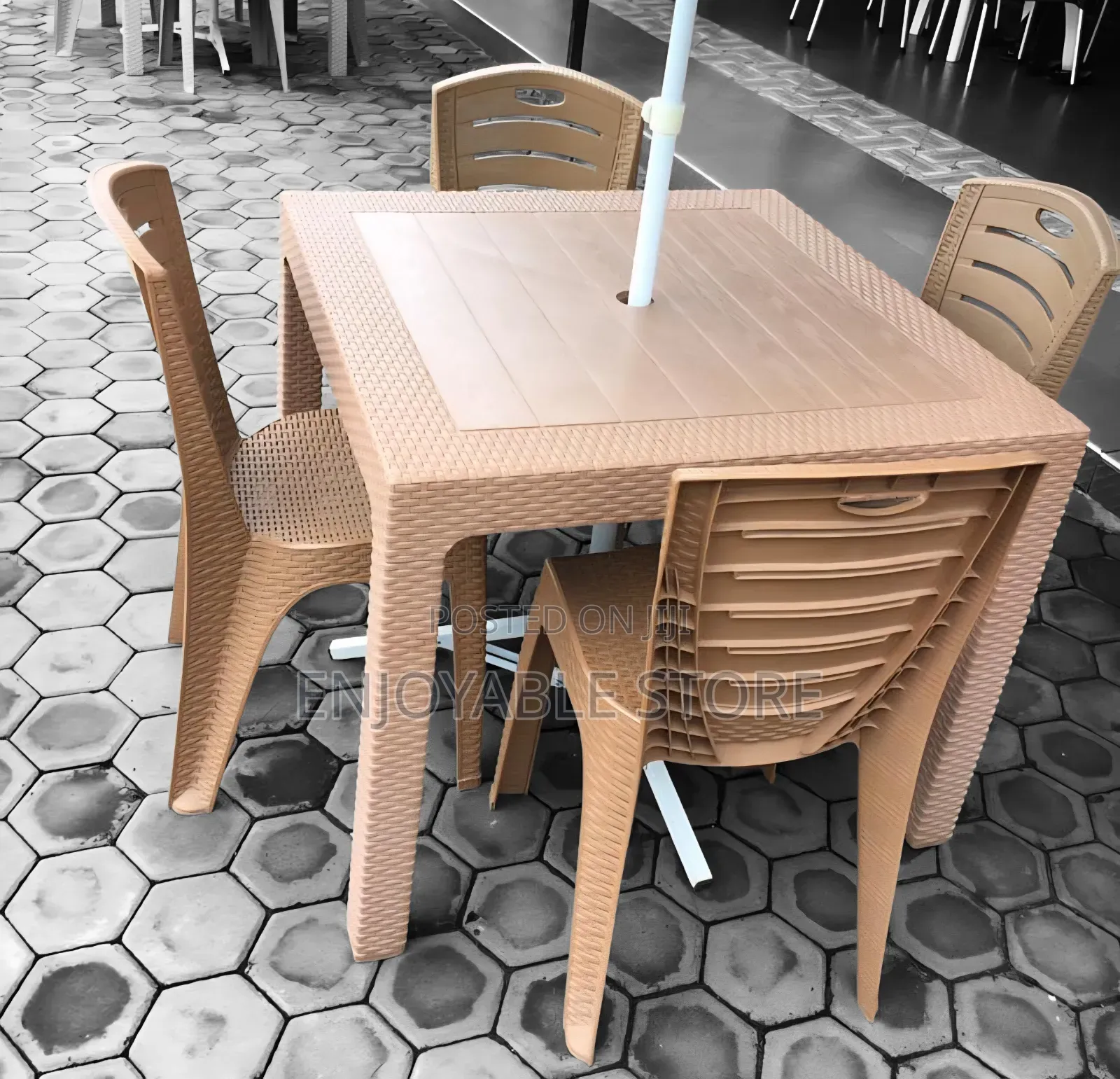 Patio Dining Plastic Table and Chairs