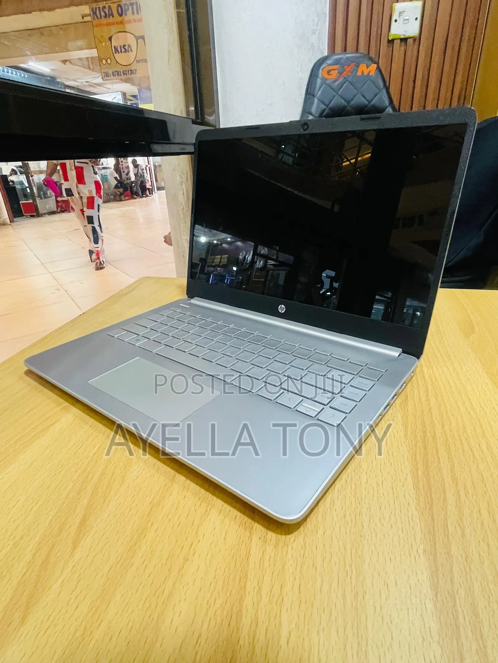 New Laptop HP Stream Notebook 8GB Intel Core i7 SSD 256GB