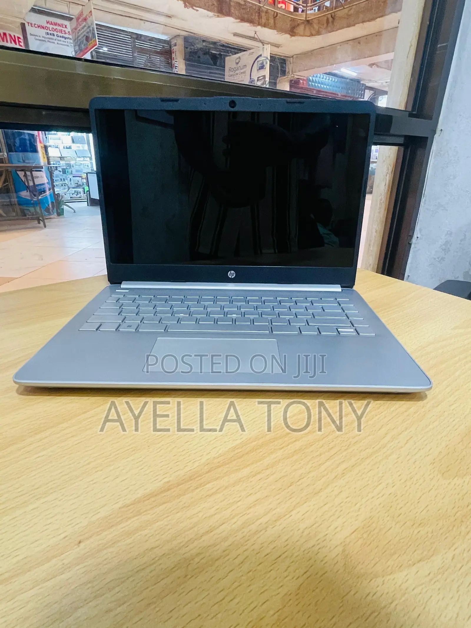 New Laptop HP Stream Notebook 8GB Intel Core i7 SSD 256GB
