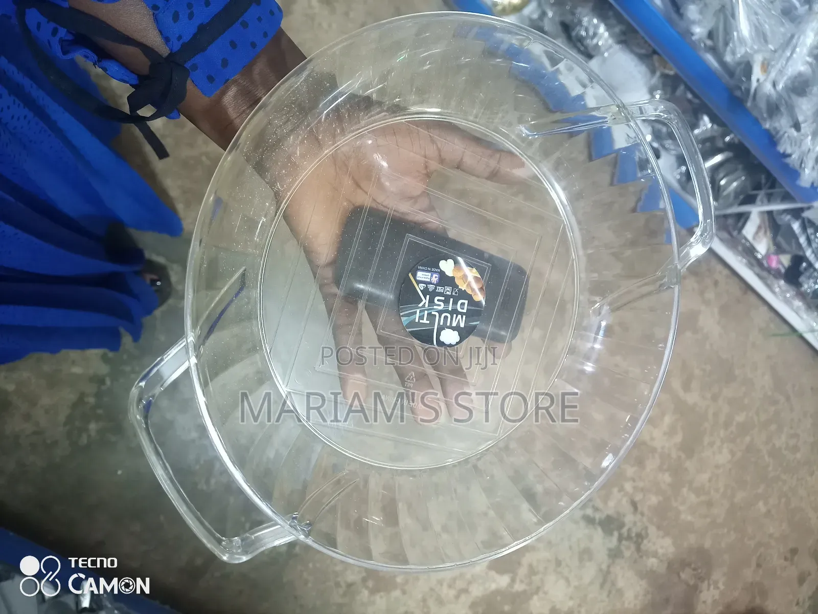 Clear Plastic Roundtray With Handles for Holding Snacks or Fruits