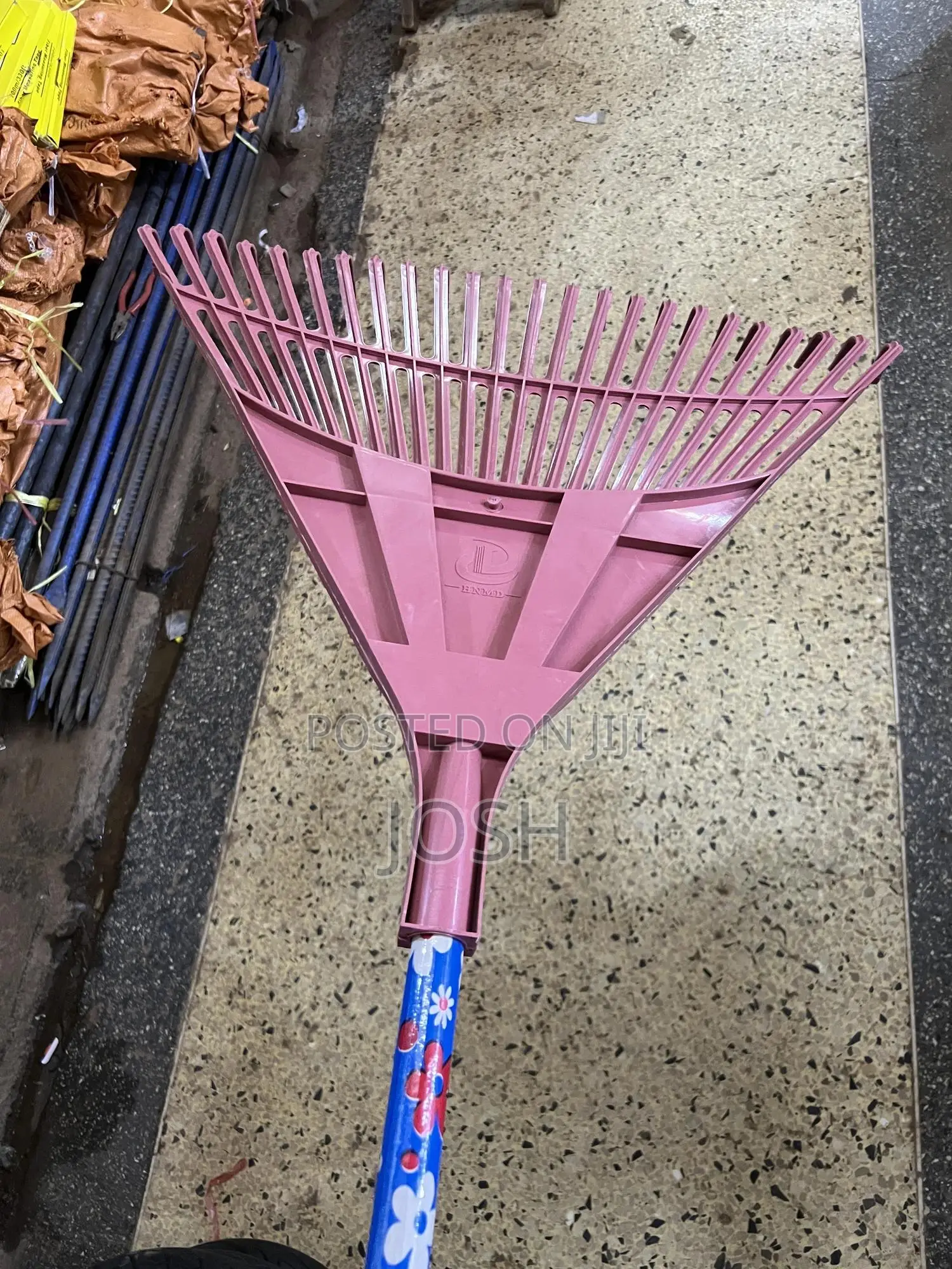 Plastic Rake/ Rubbish Collector