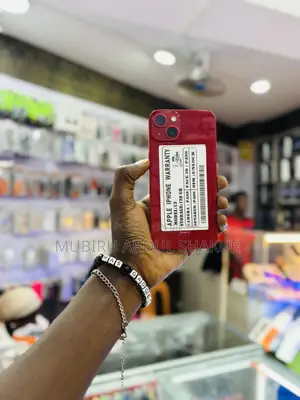 Apple iPhone 13 256 GB Red