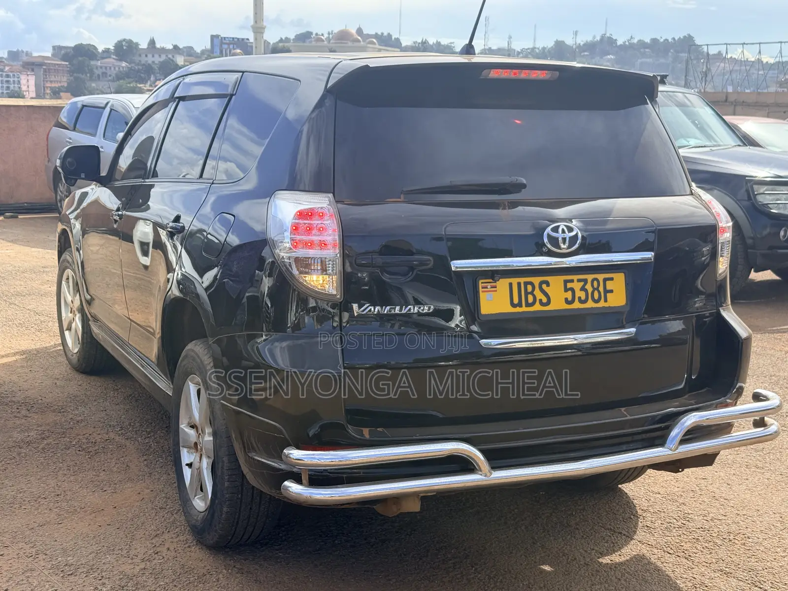 Toyota Vanguard 2011 Black