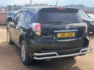 Toyota Vanguard 2011 Black