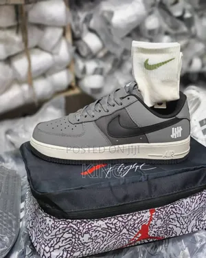 Nike Air Force X Undefeated