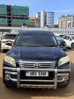 Toyota Vanguard 2011 Black