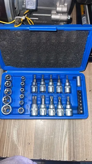 34-Piece Torx Star Socket and Bit Set